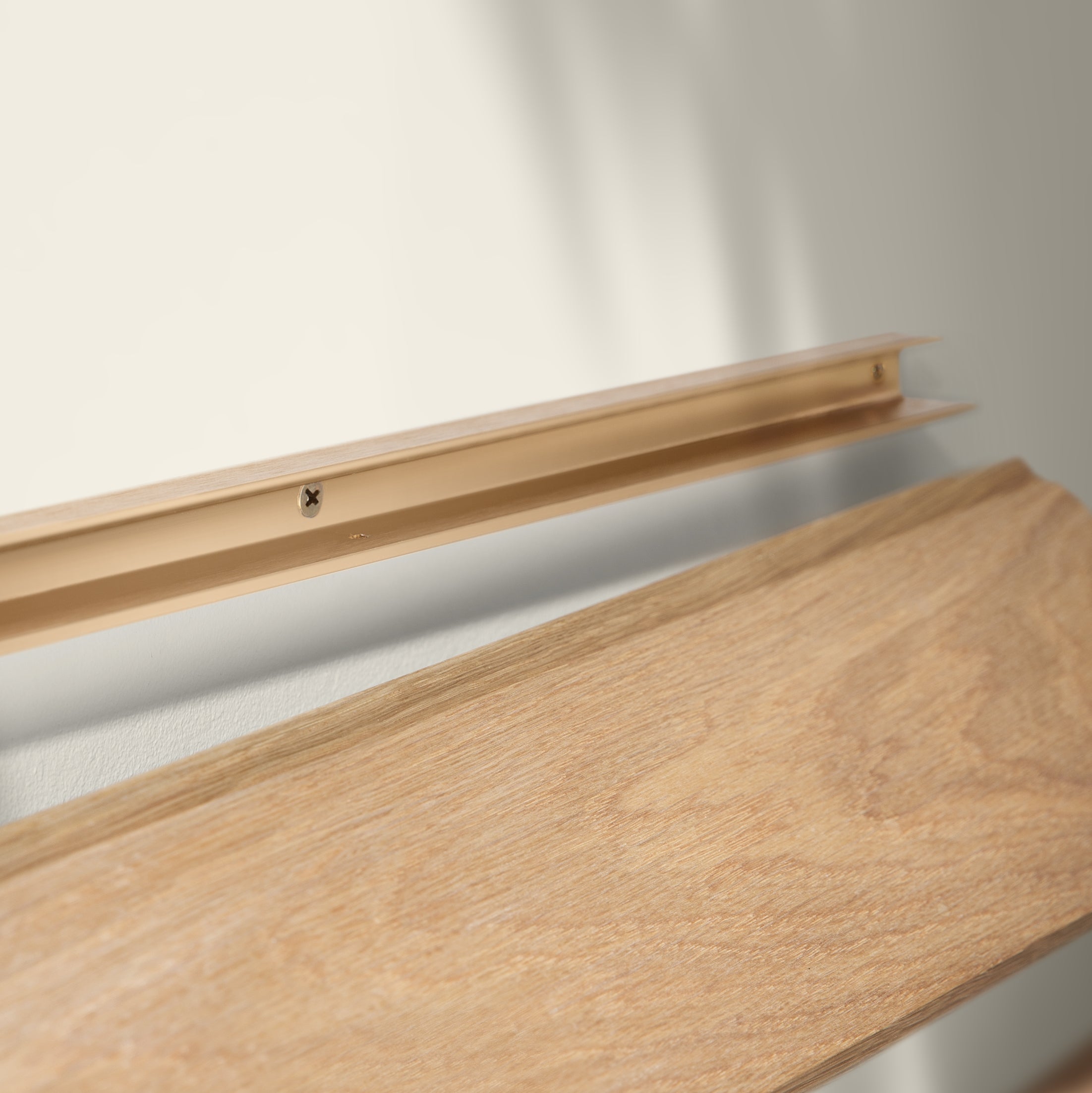 ChiCura Living, Art & Frames Levitare Hylde Egetræ - 75 cm Living / Shelves Oak