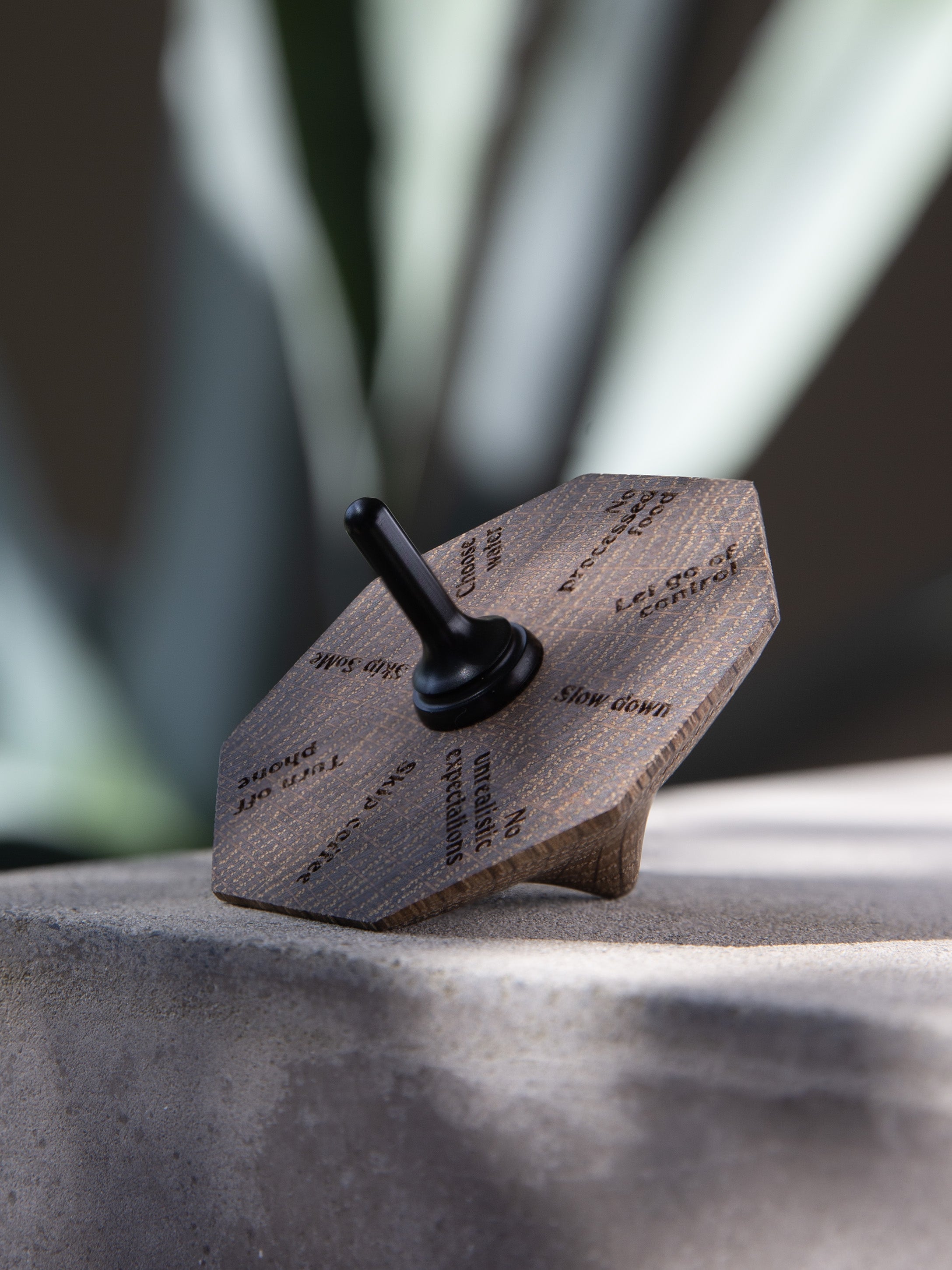 ChiCura Living, Art & Frames Spinning Top - The Bad Habit Breaker Living / The Mindful Heart Dark Oak / Black