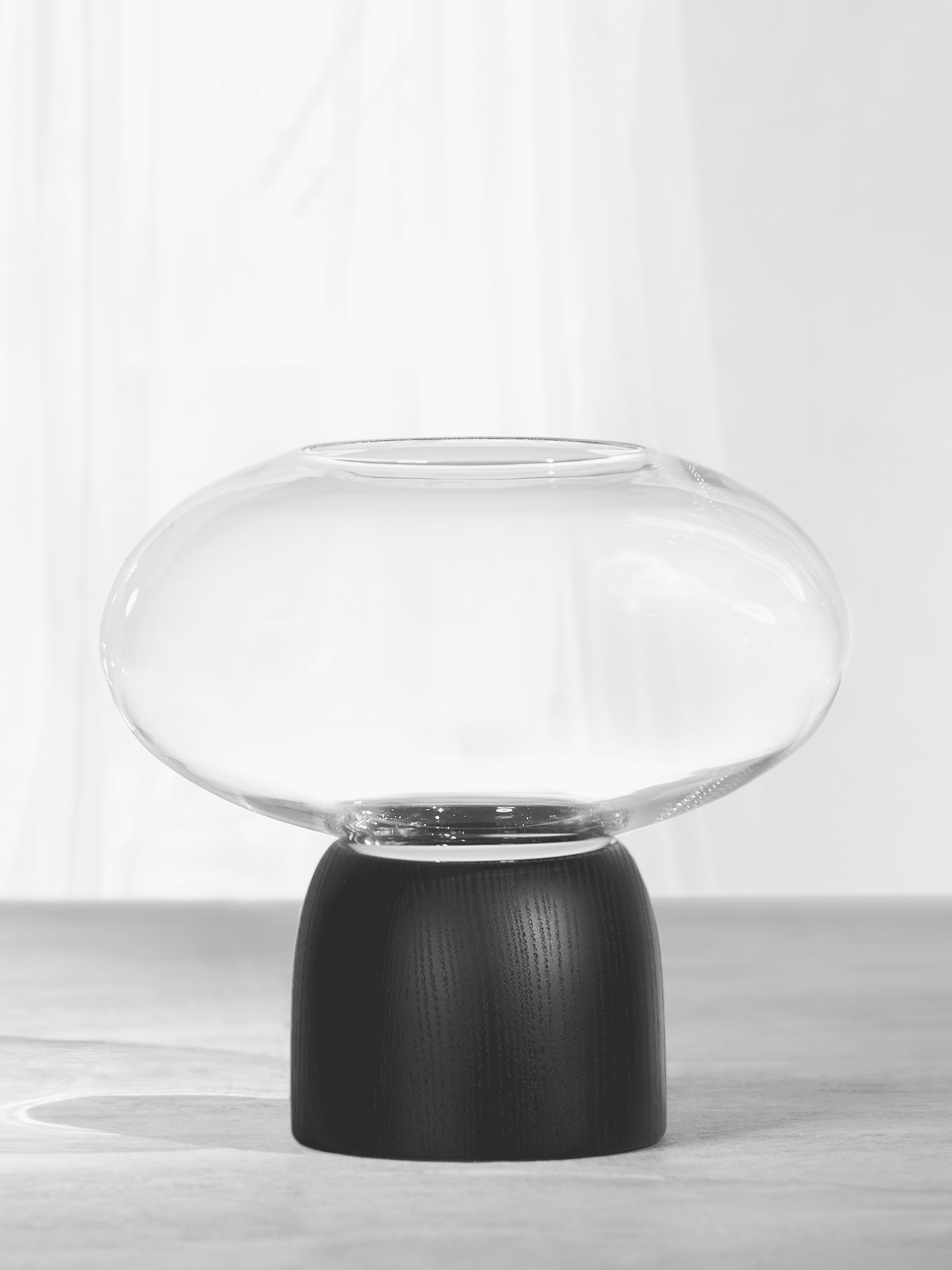 Porcini Vase Black/Clear Glass, h. 22 cm - ChiCura Copenhagen DK -