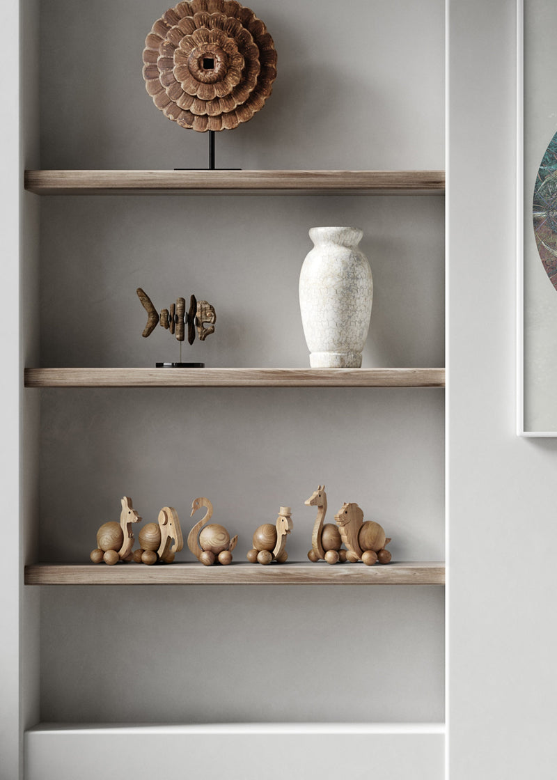 ChiCura Aps Spinning Swan - Medium Living / Wooden Figures Oak